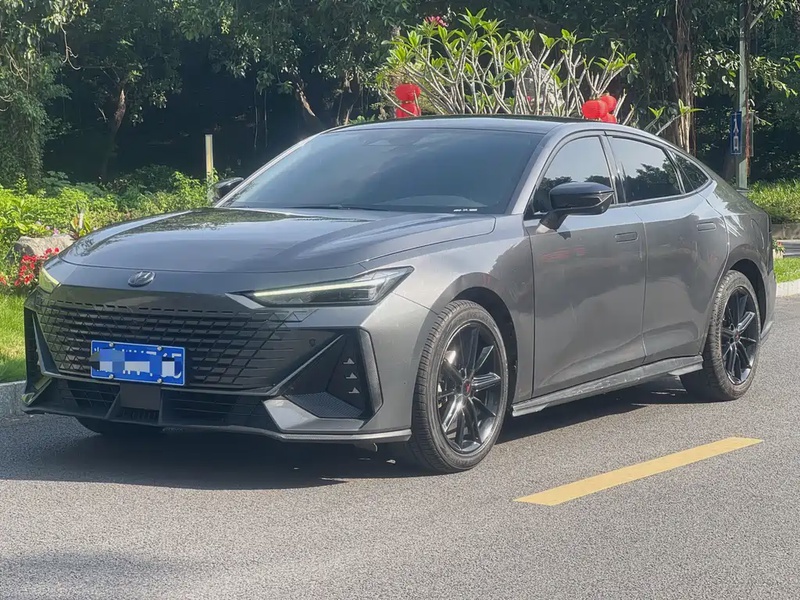 Changan UNI-V