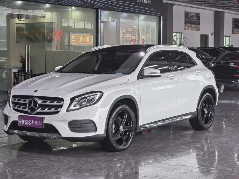 Mercedes-Benz GLA-Class