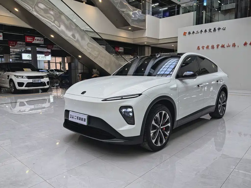 NIO EC7