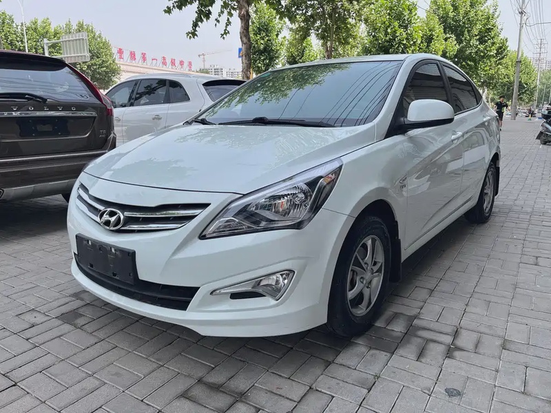 Hyundai Verna