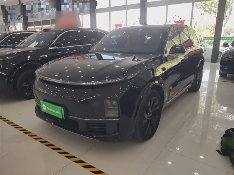Li Auto L8