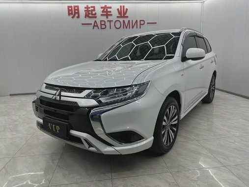 Mitsubishi Outlander 2023