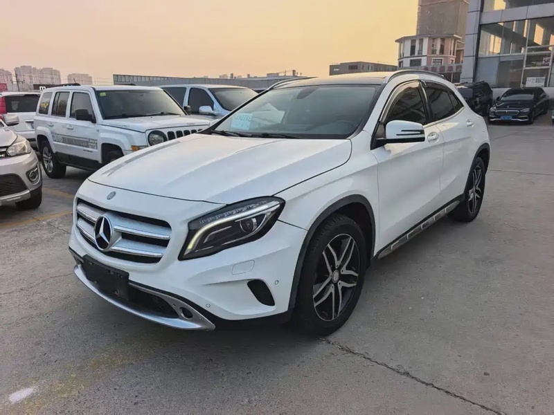Mercedes-Benz GLA-Class