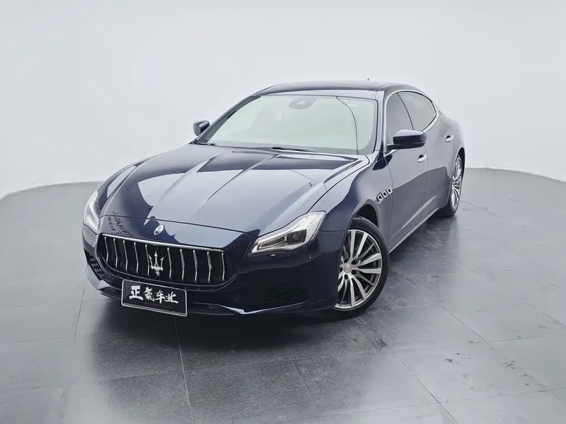 Maserati Quattroporte