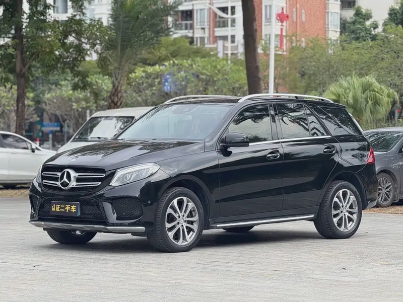 Mercedes-Benz GLE-Class