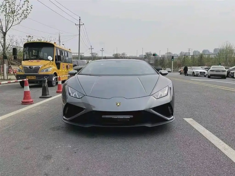 Lamborghini Huracan