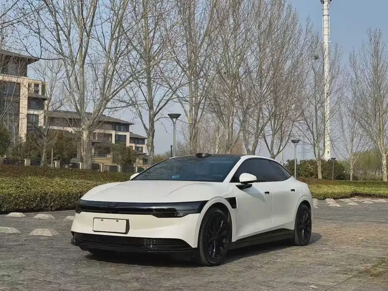 Zeekr 007