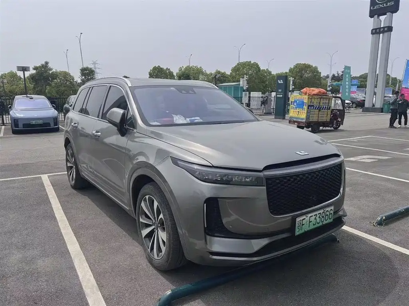 Li Auto ONE