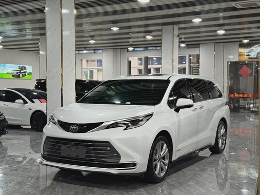 Toyota Sienna 2024