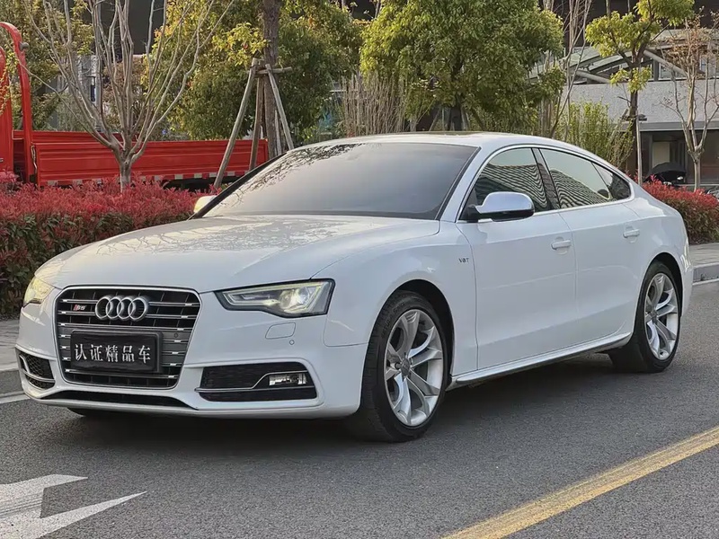 Audi S5
