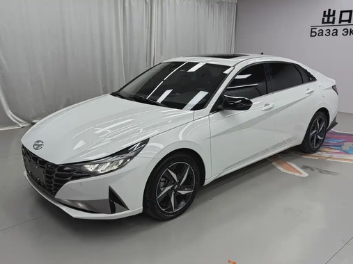 Hyundai Elantra 2022