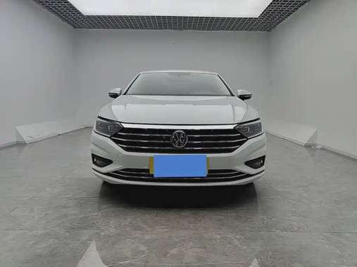 Volkswagen Sagitar 2022