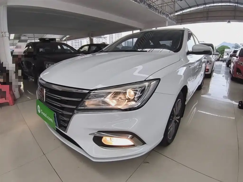 Roewe i5