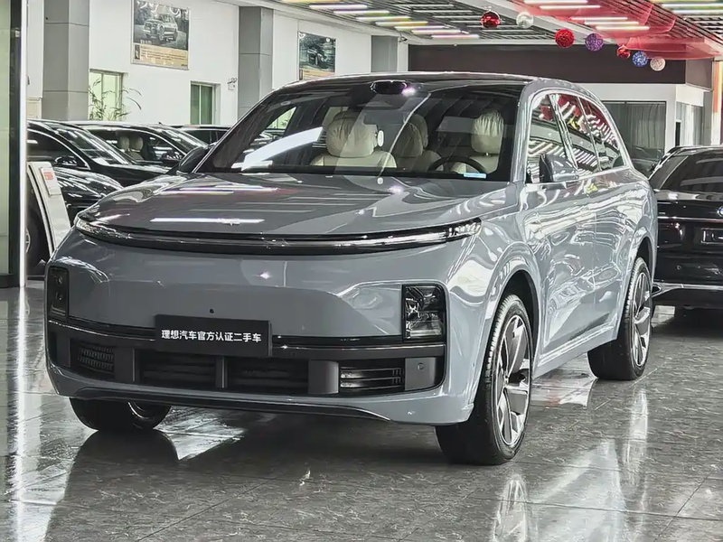 Li Auto L8