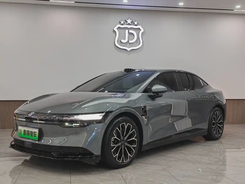 Zeekr 007