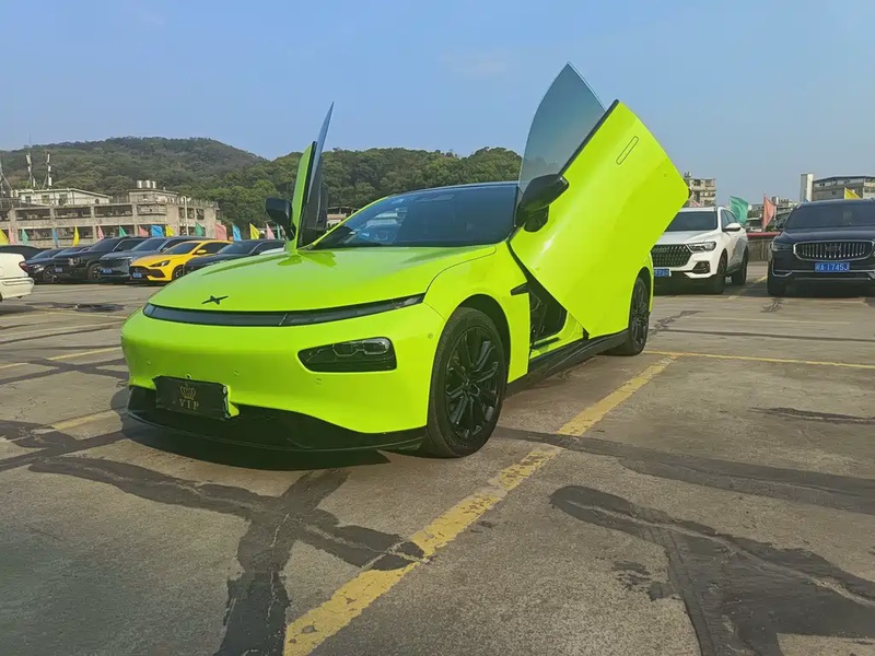 XPeng P7