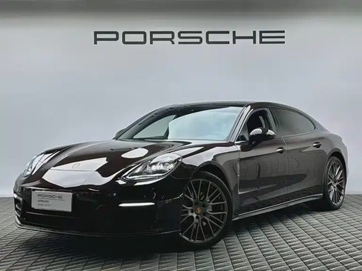 Porsche Panamera 2023