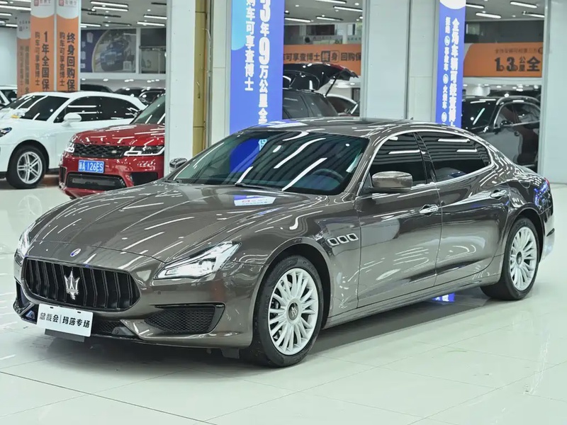 Maserati Quattroporte