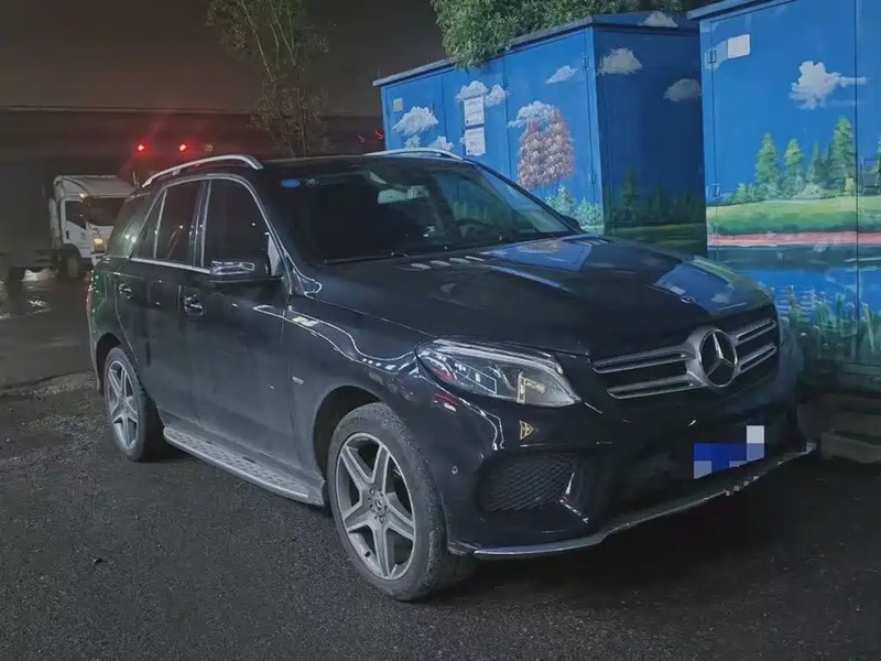 Mercedes-Benz GLE-Class