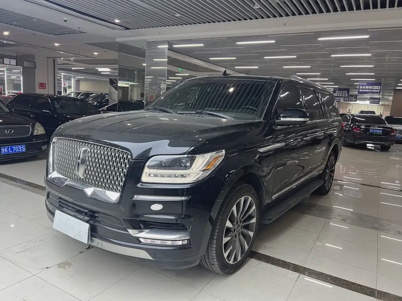 Lincoln Navigator