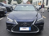 Lexus ES 2025