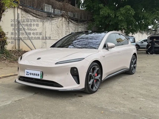 NIO ET5 2022