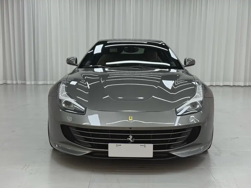 Ferrari GTC4Lusso
