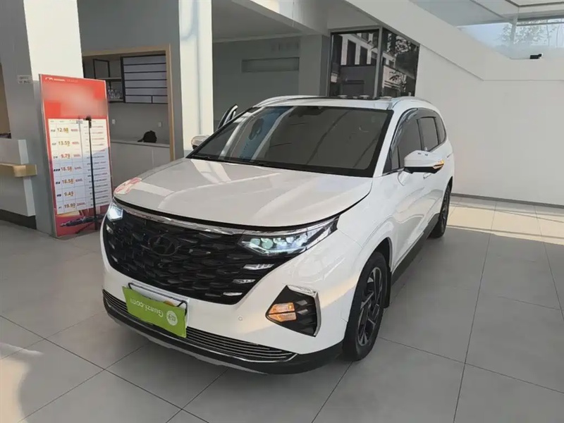 Hyundai Custo