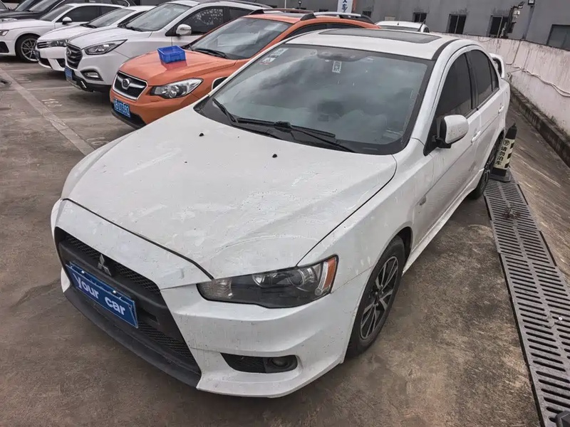Mitsubishi Lancer EX