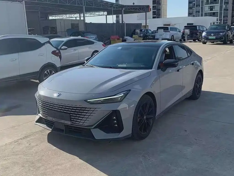 Changan UNI-V
