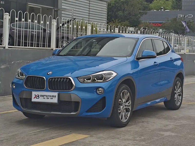 BMW X2