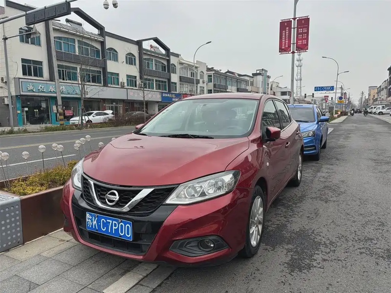 Nissan Tiida