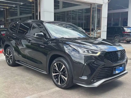 Toyota Crown Kluger 2023