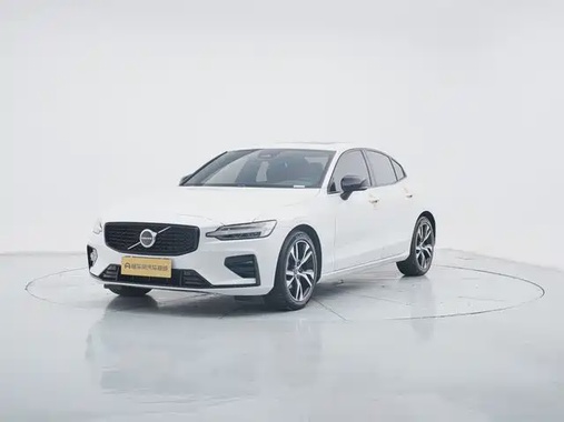 Volvo S60 2025