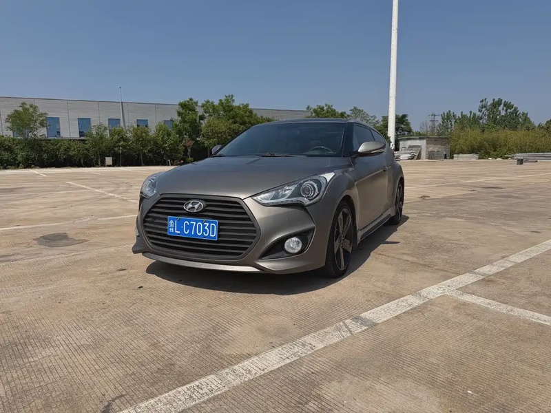 Hyundai Veloster