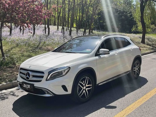 Mercedes-Benz GLA-Class 2015