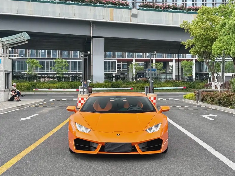 Lamborghini Huracan