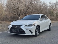 Lexus ES 2021