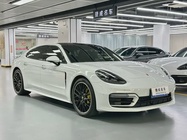 Porsche Panamera 2021