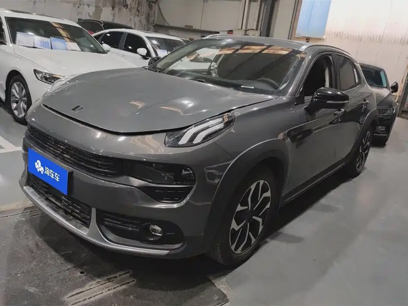 Lynk & Co 02