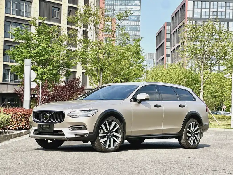 Volvo V90