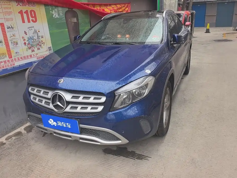 Mercedes-Benz GLA-Class