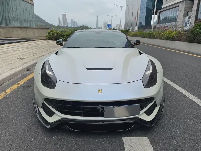 Ferrari F12