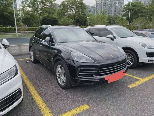 Porsche Cayenne 2022