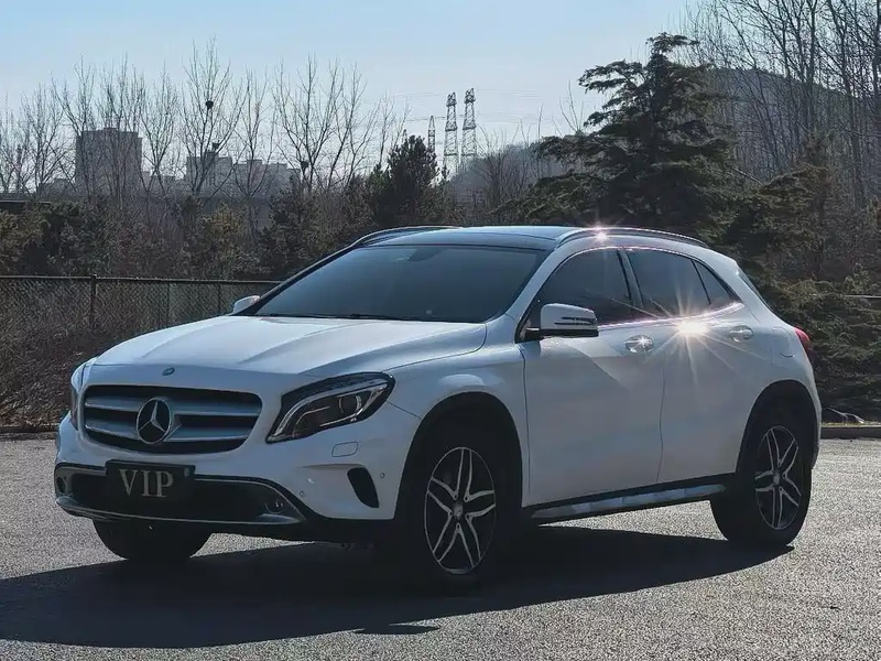 Mercedes-Benz GLA-Class