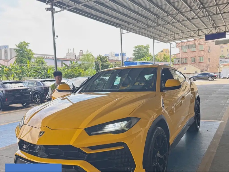 Lamborghini Urus