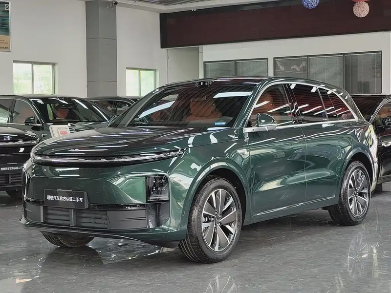 Li Auto L6