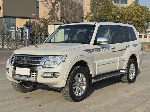 Mitsubishi Pajero 2019
