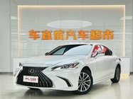 Lexus ES 2024