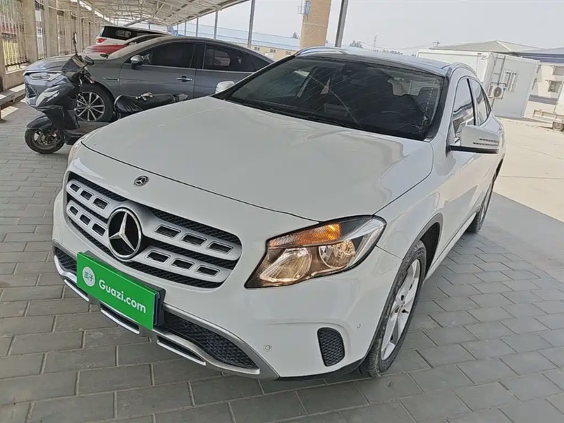 Mercedes-Benz GLA-Class